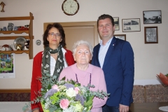 Wir gratulieren Frau Margarete Türk zum 85. Geburtstag.